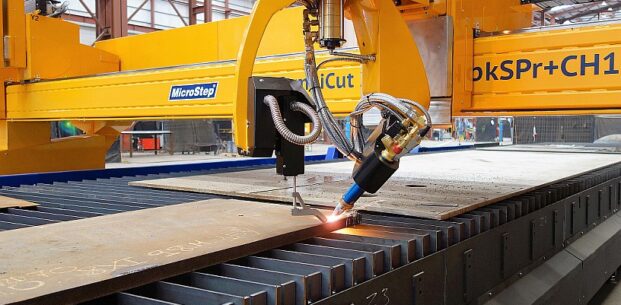 Spolehlivy servis jako zaklad dlouhe zivotnosti CNC stroju