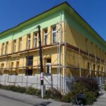 Jak správně provést opravy děr ve fasádě?